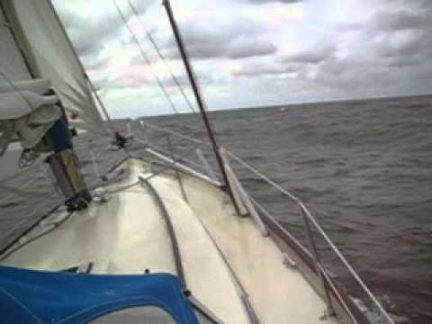 Hallberg Rassy Monsun 31 in high sea