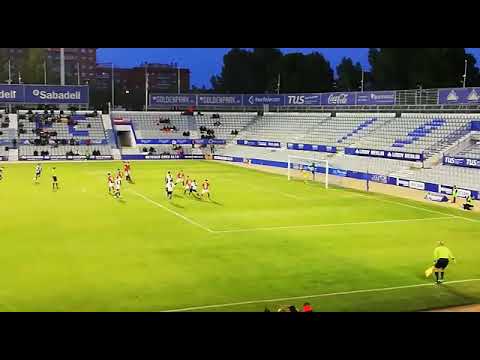 Gol de falta d'Edgar Hernández que fa el definitiu CE Sabadell 2-0 Nàstic de Tarragona