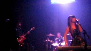 Asobi Seksu - Strawberries (Live)