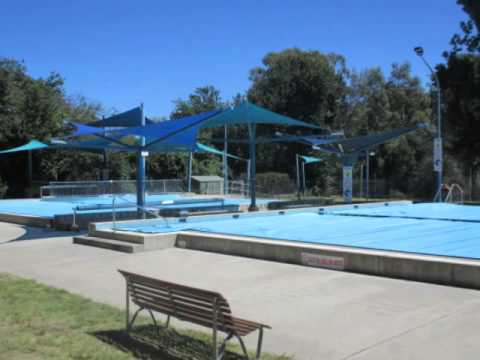 Alexandra Outdoor Swimming Pool