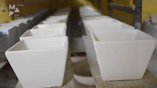 Javier Corona González es un artesano de San Pablo del Monte, Tlaxcala.