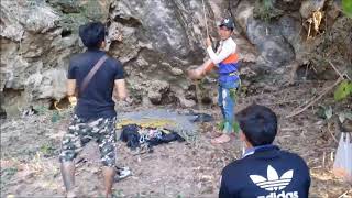 preview picture of video 'Laos Rock climbing Thakhek Rock climbing'