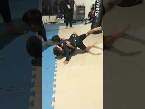 LUCHITA LIAM LEMOS VS SANTINO.... PITBULL GYM JUNÍN DE LOS ANDES