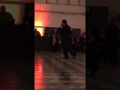  Johana Copes  and  Leonardo Sardella  are  dancing  to  the  vals  "  Dichas Que Vivi  "  by  Rodolfo Biagi  in  2017