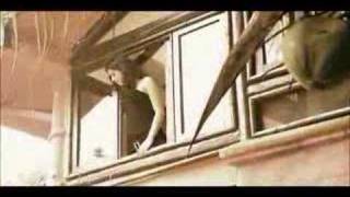 Y Te Has Quedado Sola Lyrics English Translation