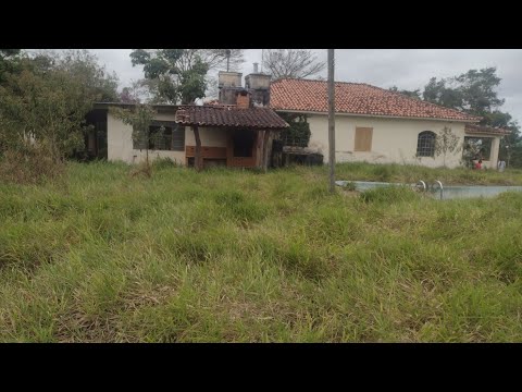 mais um vídeo de casa abandonada interior de São.  buri