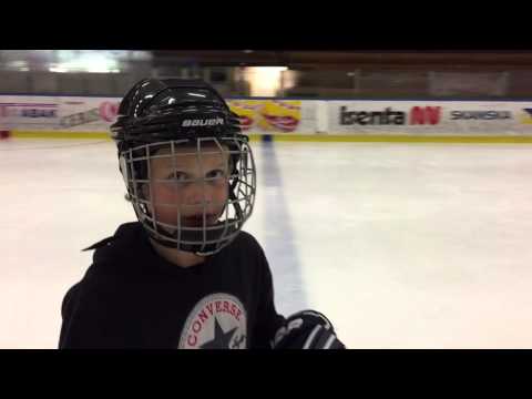 Hårda, tuffa och snygga slagskott och straffar i Njurunda Ishall 2015