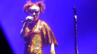 Garbage, &quot;Deadwood&quot; clip, live at Brixton Academy, London