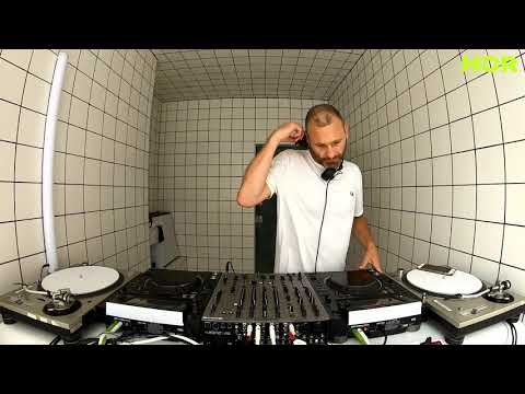 Headroom Showcase - Sven von Thülen / June 25 / 4pm-5pm