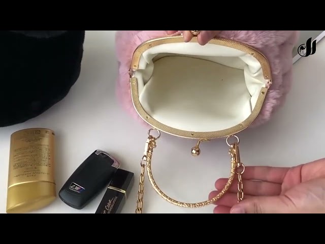 Vídeo relacionado con Genérico Llavero de Peluche con forma de Conejito | Colgante de Conejo de Peluche para Bolso - Amiguito Conejo Adorable,para viajes, desplazamientos, cumpleaños, Semana Santa, mochilas, vacaciones