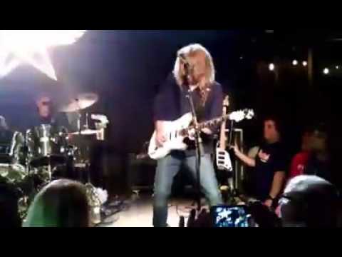 STARZ-Coliseum Rock/It's A Riot live 11/2014