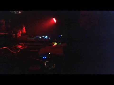 AZANO (silteplay) @ Ubu Rennes / Electric Party