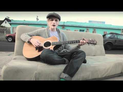 Ulrik Munther - Moments Ago