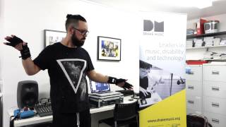 MiMu Gloves demo from Kris Halpin at Drake Music August 2015