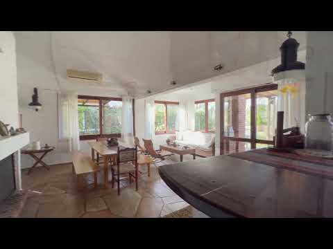 Video de YouTube - Casa en Venta de 3 dormitorios con  Piscina en Punta Ballena, Maldonado
