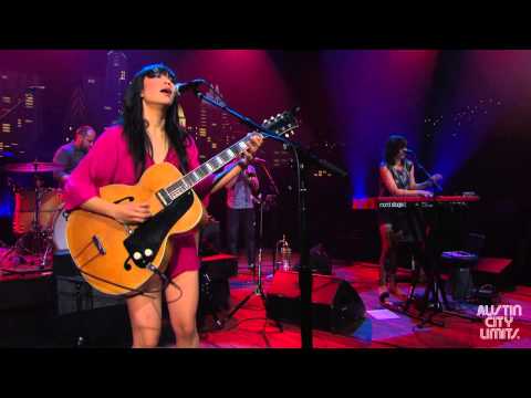 Austin City Limits Web Exclusive: Thao & the Get Down Stay Down "Move"