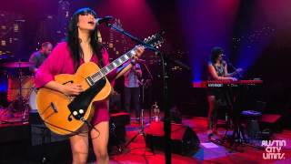 Austin City Limits Web Exclusive: Thao & the Get Down Stay Down "Move"