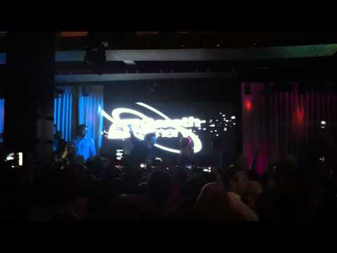 Gareth Emery at Studio Paris Chicago- Intro ID