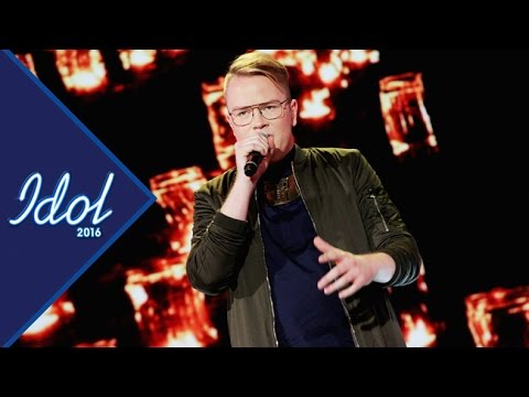 Jesper Petersson sjunger Candle in the wind i Idol 2016 - Idol Sverige (TV4)