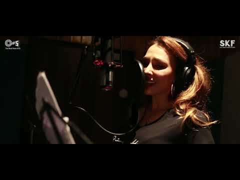 Party Chale On Song Making   Race 3 Behind the Scenes   Salman Khan   Mika Singh, Iulia Vantur