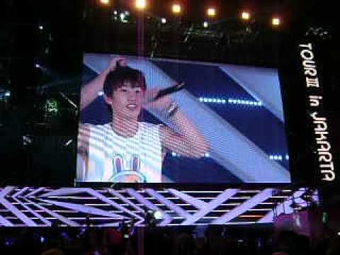 120922 Eunhyuk and Sungmin Ending SMTown Live World Tour III in Jakarta