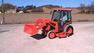preview picture of video 'KUBOTA B3030 4x4 TRACTOR w/ CAB & LOADER'
