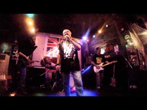 Ricky Rotten & the Scumbags - Submission (cover Sex Pistols) @ Sharky Bar, Phnom Penh, Cambodia