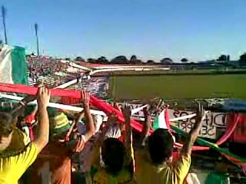 "Passo Fundo x Gaúcho - Diabos do Planalto - Atirei o pau no gaucho / sim senhores sou tricolor" Barra: Diabos do Planalto &bull; Club: Passo Fundo