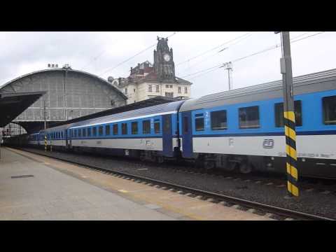 ZSSK 350.002 - Odjezd vlaku EC 177 Slovenská strela - Praha hl.n., 25.5.2013