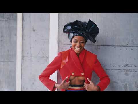 Antonio Martino Couture Metropolitan Couture Fall / Winter 2021-22Backstage