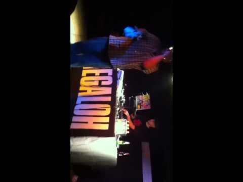 WarmUp Freestyle für das Megaloh Konzert im Underground!!!(Notyzze,Flo,Nikkoh,Kevin Deep,Dj Burnt)