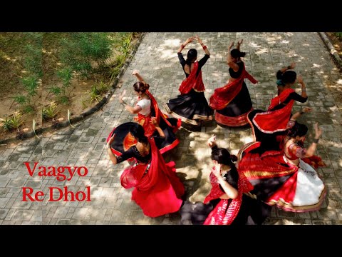 VAAGYO RE DHOL  - HELLARO  | Garba | Supriya - Mansi | Manch - for everybody