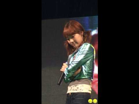 [Fancam] 090425 Taeyeon SNSD - Gee