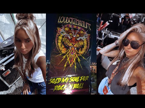 Working the Louder Than Life Fest, Lost Phone, and a Delayed Flight