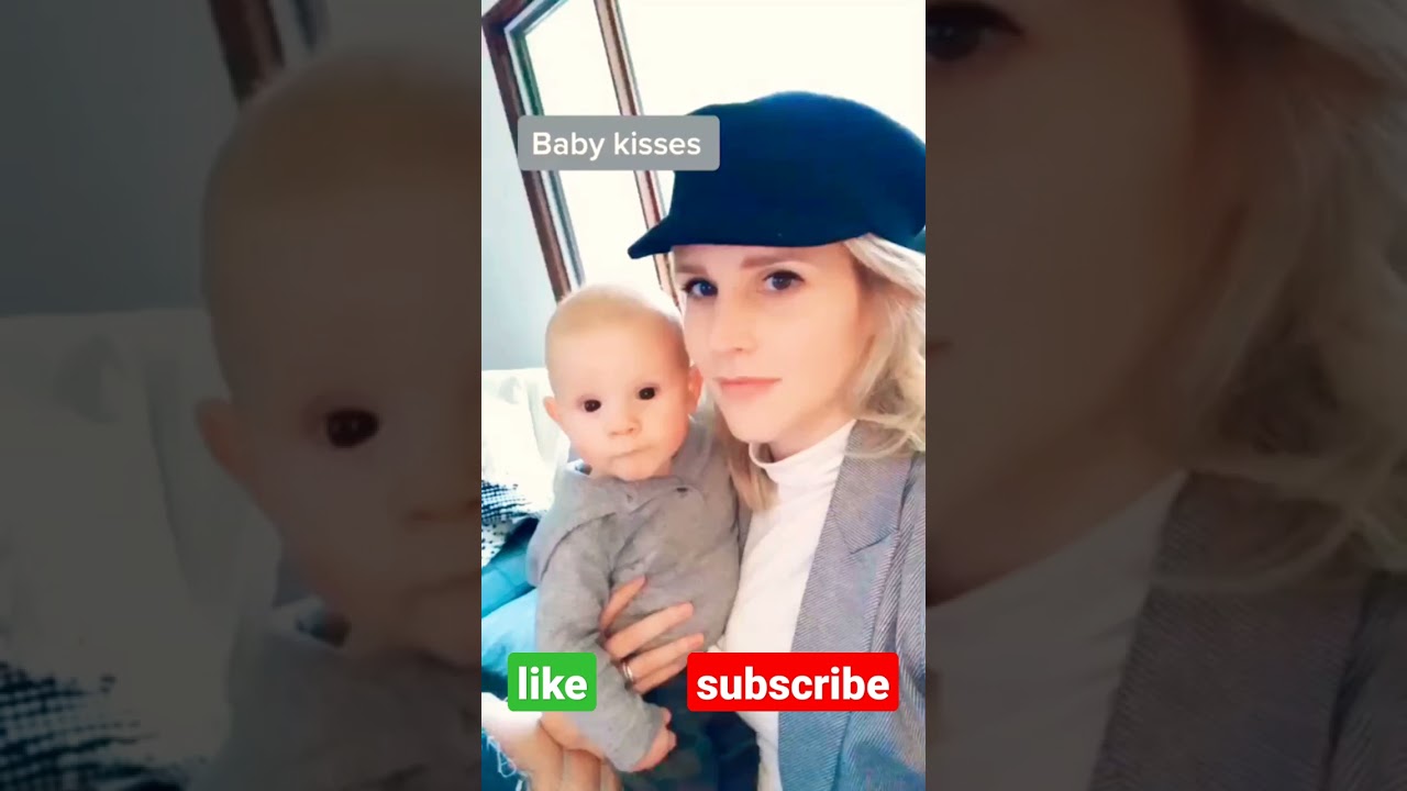 Cute-baby🥰kissing-mom-lips-🤫#shorts
