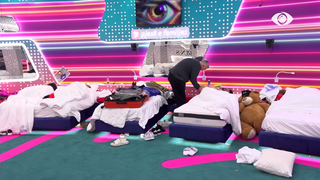 “Çohu se ke ardhur qyl”/ Rogerti tenton të zgjojë Kristin