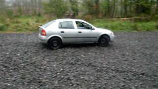 preview picture of video 'Opel astra Handbraking'