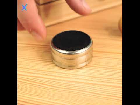 Wine accessories set with personalised box Wine accessories set with personalised box