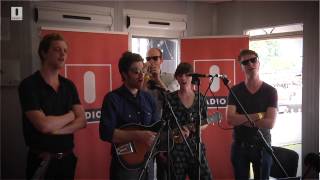 The oldest of sisters - Balthazar (Radio 1-sessie TW Classic 2013)