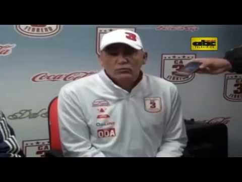 La presentación de Ricardo Dabrowski como nuevo entrenador del 3 de Febrero