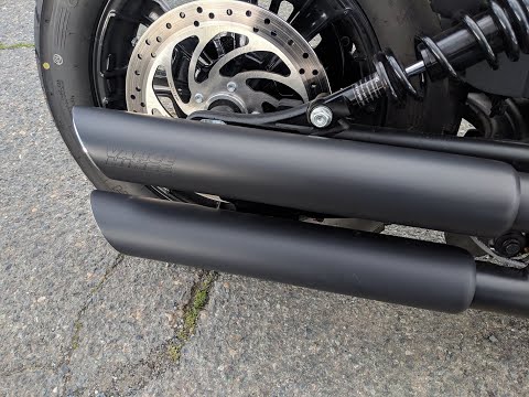 Indian Scout Bobber Vance & Hines 3\" Round Twin Slash Sound Test