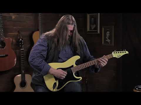 Suhr Classic Custom - Vintage Yellow