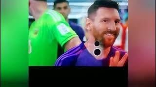 Lionel messi and lewandoski before the match fans reaction😍👏👍