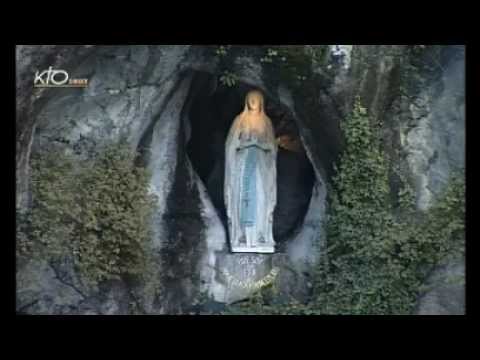 Chapelet à Lourdes