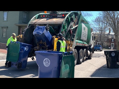 WM McNeilus RL’s on heavy Salem trash and recycle