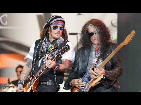 Hollywood Vampires - You Can’t Put Your Arms Around a Memory [Live From Marostica🇮🇹 2023]