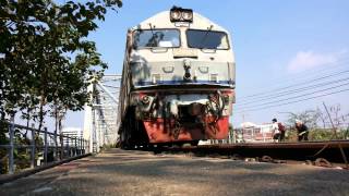 preview picture of video 'Container freight No.781 - Toshiba Class 24 - 24119'