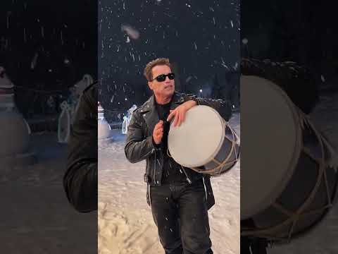 T-800 и Сара Коннор в России