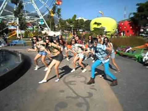 flash mob GANGNAM style ENs @BATU Indonesia