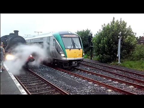 ICR 22000 Train departs Athlone for Heuston Station